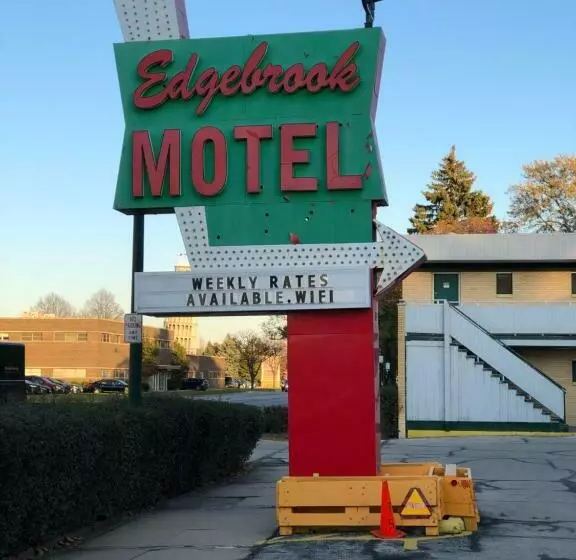 Edgebrook Motel
