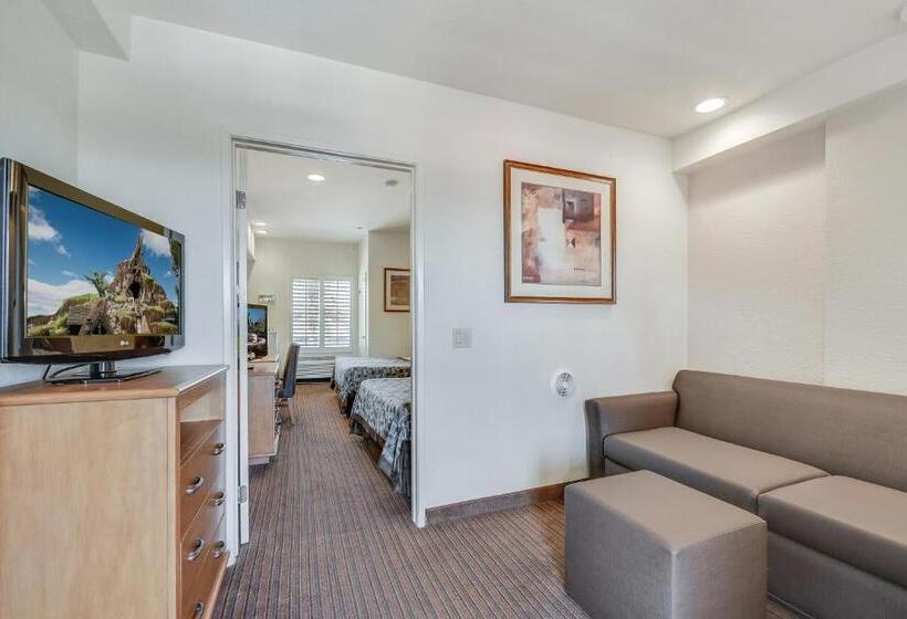 فندق Anaheim Desert Inn & Suites