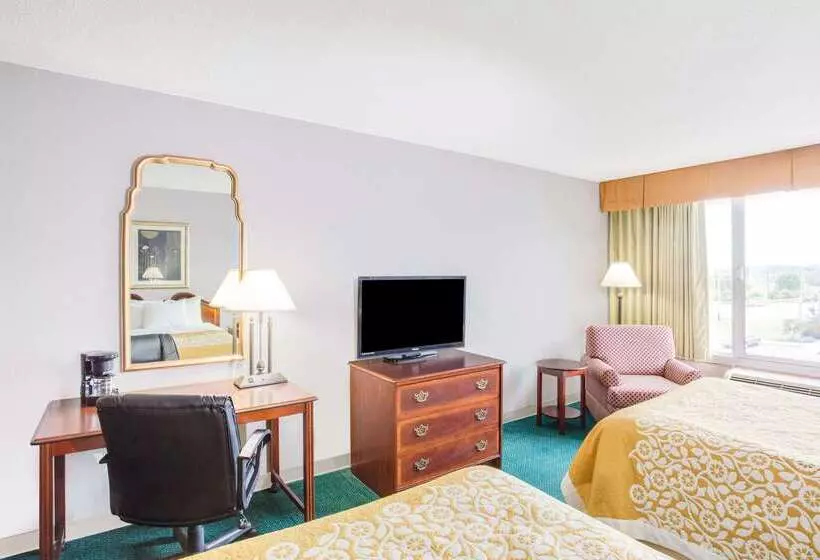 호텔 Days Inn By Wyndham Cambridge