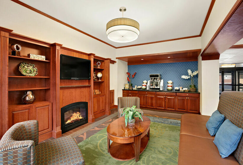 酒店 Days Inn By Wyndham Penn State