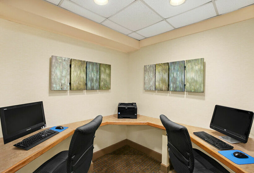 酒店 Days Inn By Wyndham Penn State