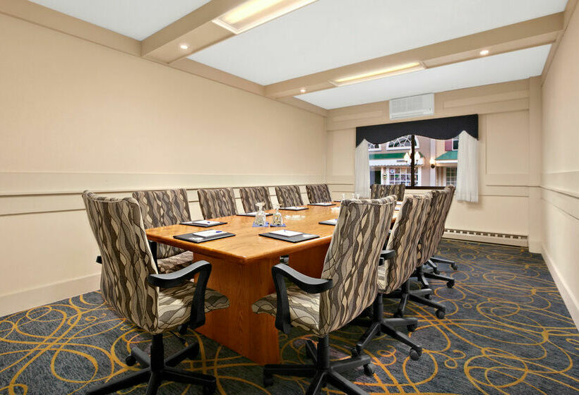 酒店 Days Inn By Wyndham Penn State