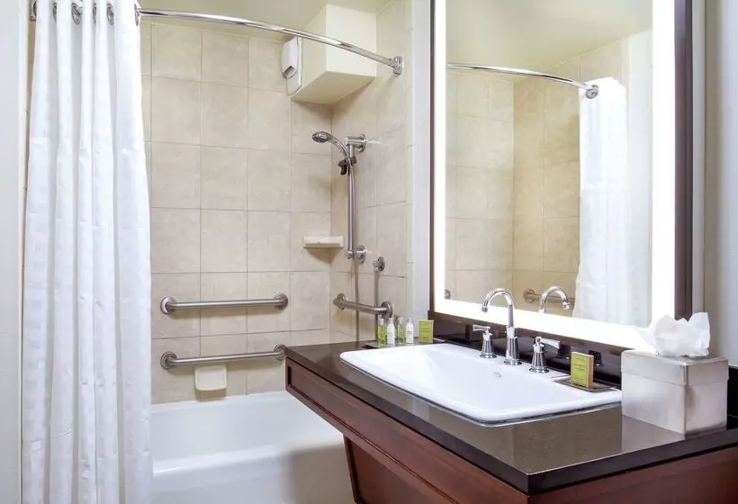 Doubletree By Hilton Hotel Nashville Downtown