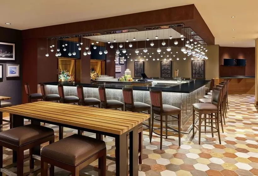 فندق Doubletree By Hilton Houston Intercontinental Airport