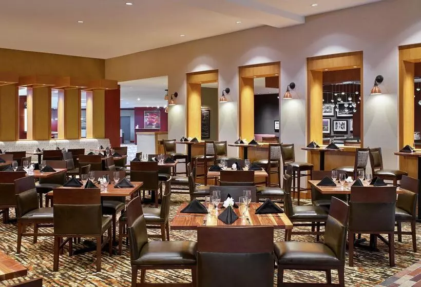 فندق Doubletree By Hilton Houston Intercontinental Airport