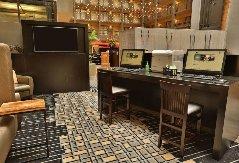 Doubletree Suites By Hilton Hotel Mcallen