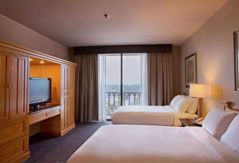 Doubletree Suites By Hilton Hotel Mcallen