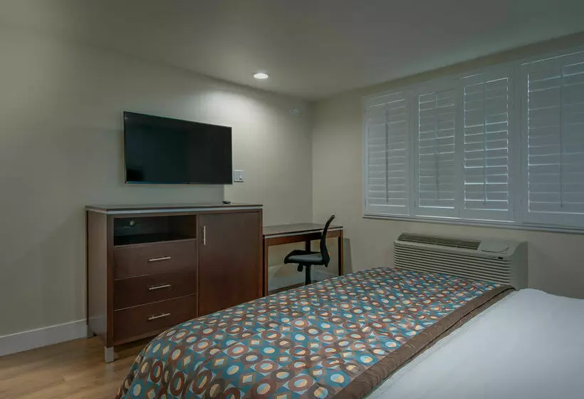 호텔 Vagabond Inn Executive Bakersfield Downtowner