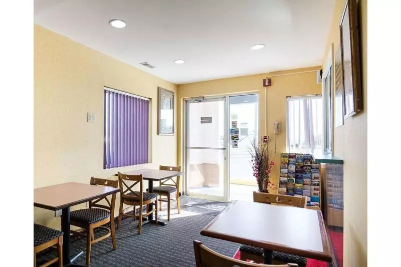 فندق Econo Lodge Fredericksburg Near I 95