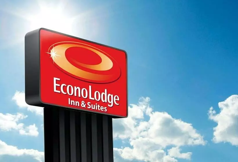 فندق Econo Lodge Inn & Suites