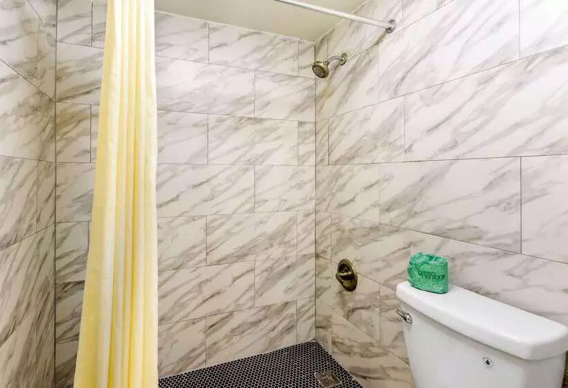 هتل Econo Lodge North