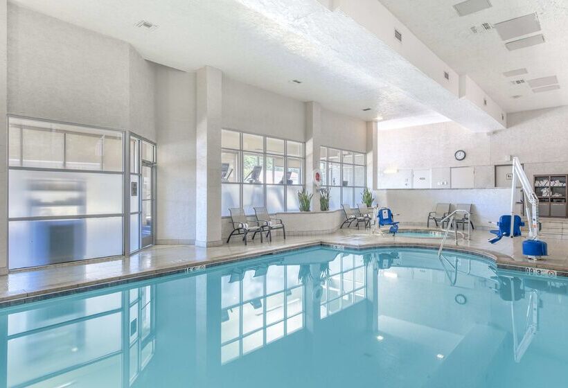 فندق Embassy Suites By Hilton Denver Tech Center North