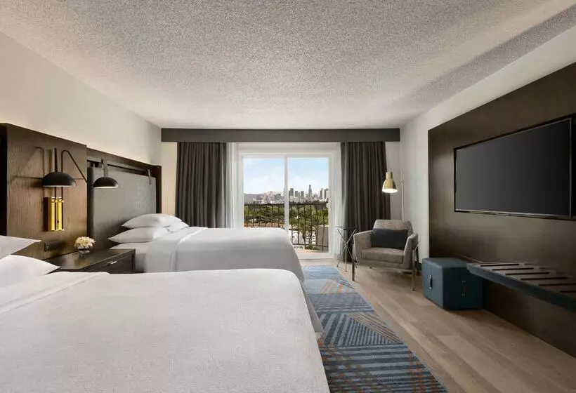 فندق Embassy Suites By Hilton Los Angeles Downey