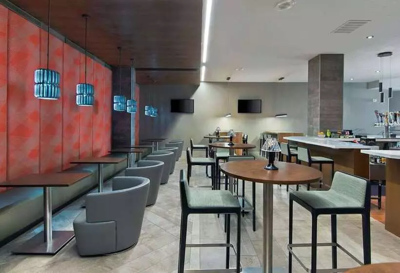 فندق Embassy Suites By Hilton Los Angeles Downey