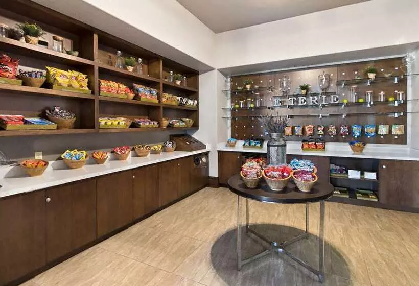 فندق Embassy Suites By Hilton Los Angeles Downey