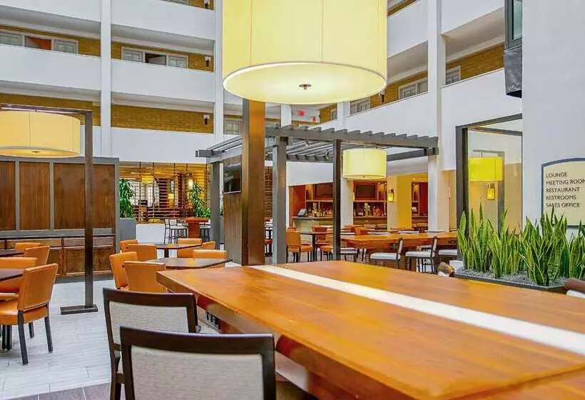 ホテル Embassy Suites By Hilton San Antonio Nw I10