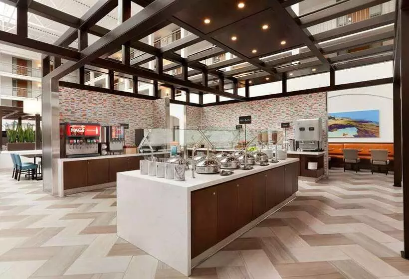 Отель Embassy Suites By Hilton San Luis Obispo