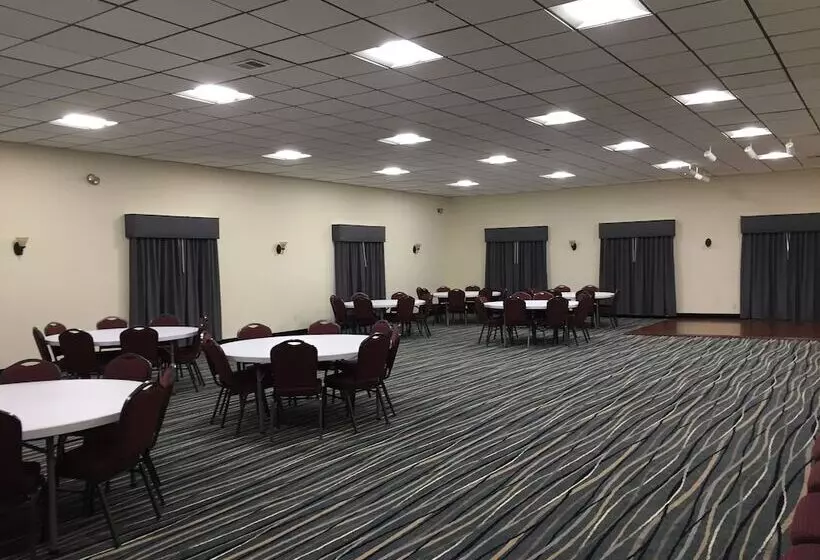 Отель Falmouth Inn