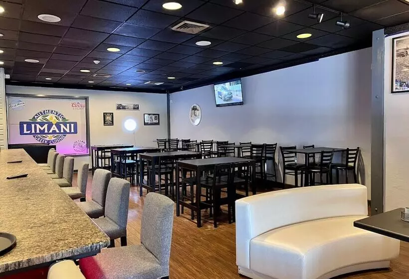 Отель Falmouth Inn