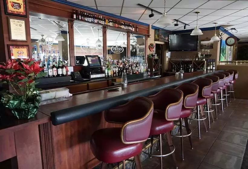 ホテル Findlay Inn And Conference Center