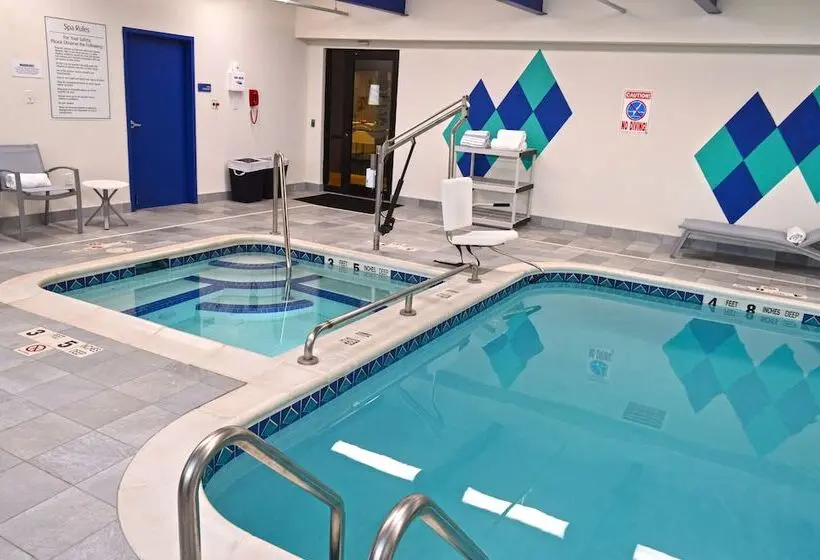 ホテル Holiday Inn & Suites Syracuse Airport   Liverpool, An Ihg