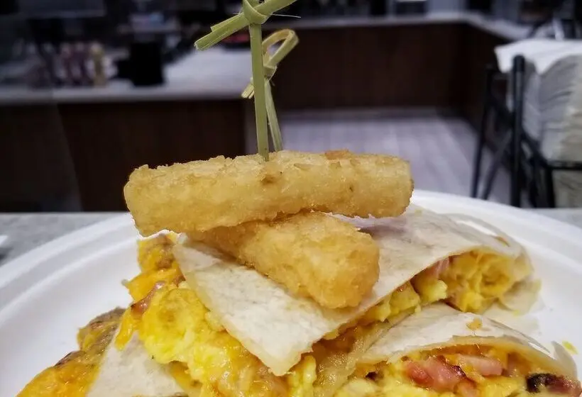 ホテル Holiday Inn & Suites Syracuse Airport   Liverpool, An Ihg