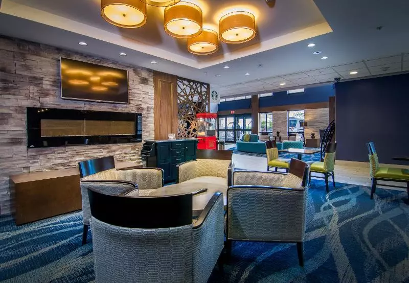 Szálloda Holiday Inn & Suites Syracuse Airport   Liverpool, An Ihg