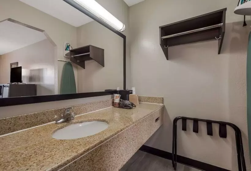 ホテル Quality Inn Charleston  West Ashley