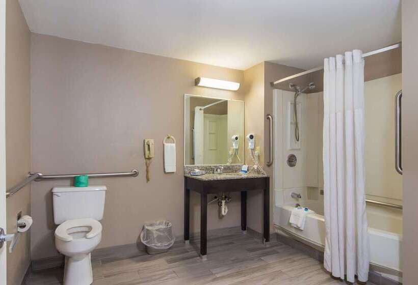 فندق Rodeway Inn & Suites Monroevillepittsburgh