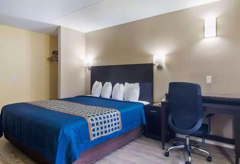 Отель Rodeway Inn & Suites Monroevillepittsburgh