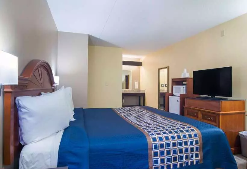 Отель Rodeway Inn & Suites Monroevillepittsburgh