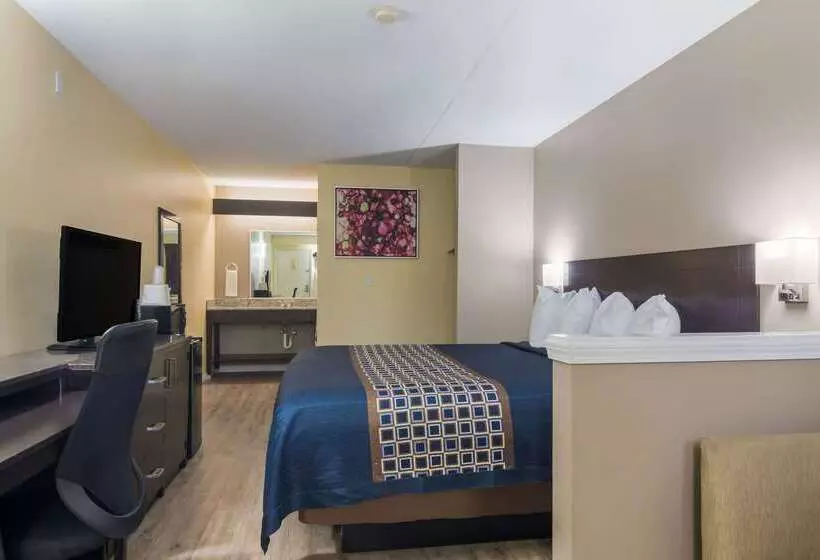 Отель Rodeway Inn & Suites Monroevillepittsburgh