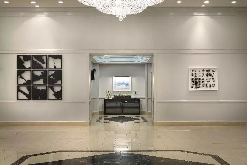 Отель The Desoto