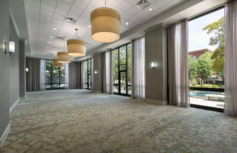 Отель The Desoto