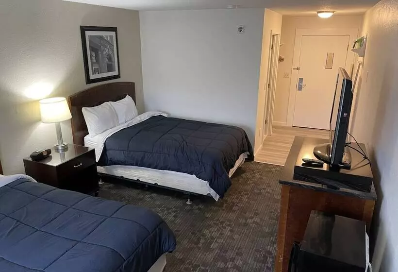 호텔 Whalers Inn And Suites