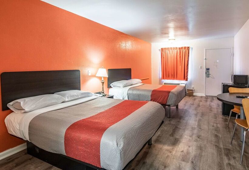 Motel 6 Portsmouth, Va