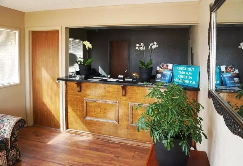 فندق على الطريق Knights Inn Altus