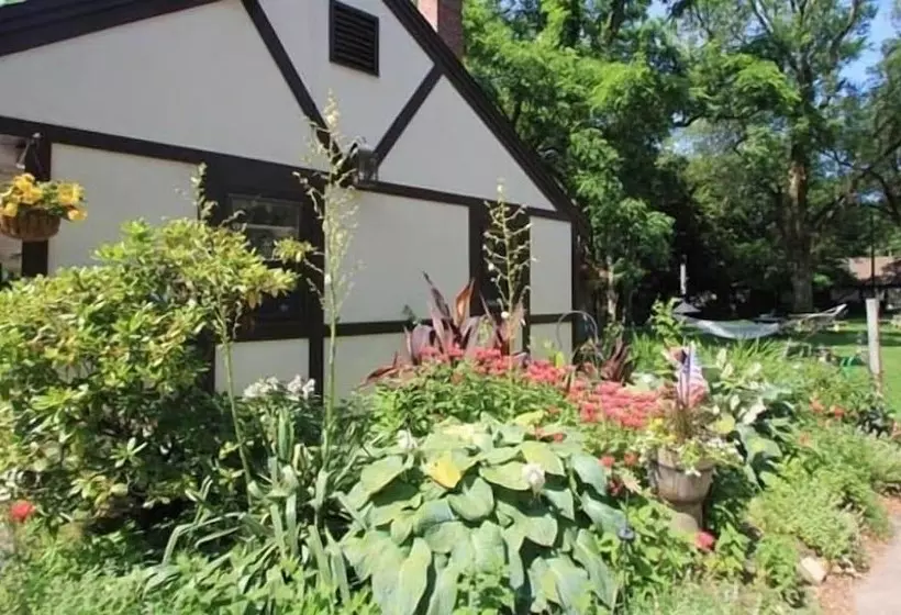 The Earl Of Sandwich Motel