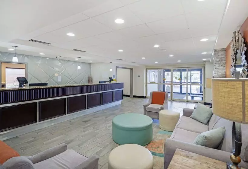 فندق Best Western Plus Chicagoland Countryside