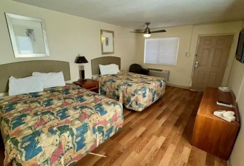 هتل Big Chile Inn & Suites