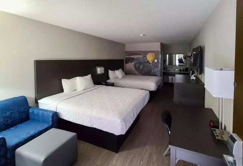 בית מלון כפרי Clarion Pointe Statesville