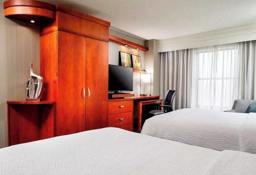 Szálloda Courtyard Hamilton