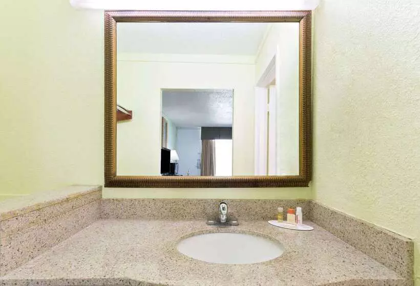 ホテル Days Inn By Wyndham Washington