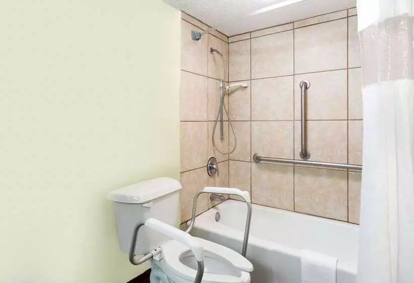 ホテル Days Inn By Wyndham Washington