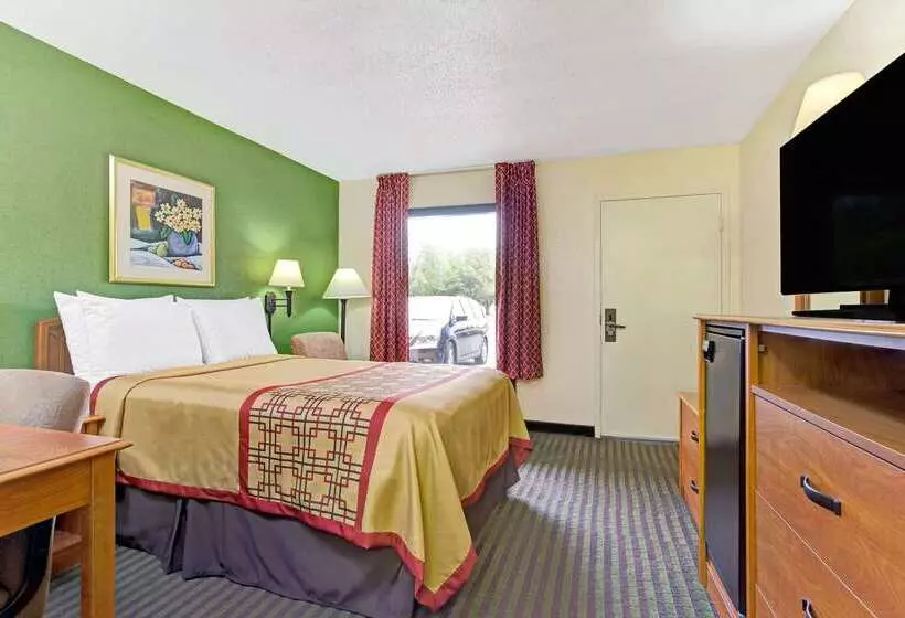 בית מלון כפרי Days Inn By Wyndham Wilson