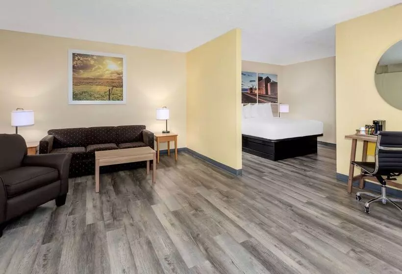 酒店 Days Inn & Suites By Wyndham Clovis