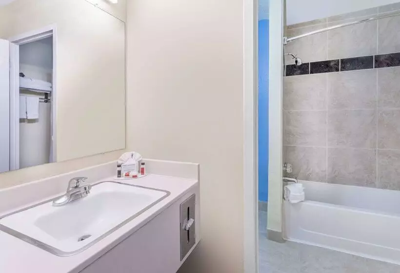 Otel Days Inn & Suites By Wyndham Clovis