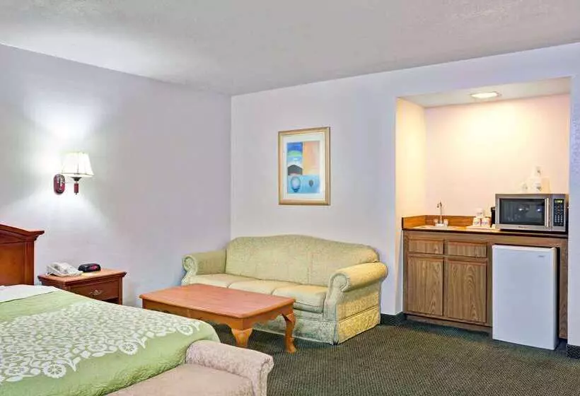 Otel Days Inn & Suites By Wyndham Fullerton