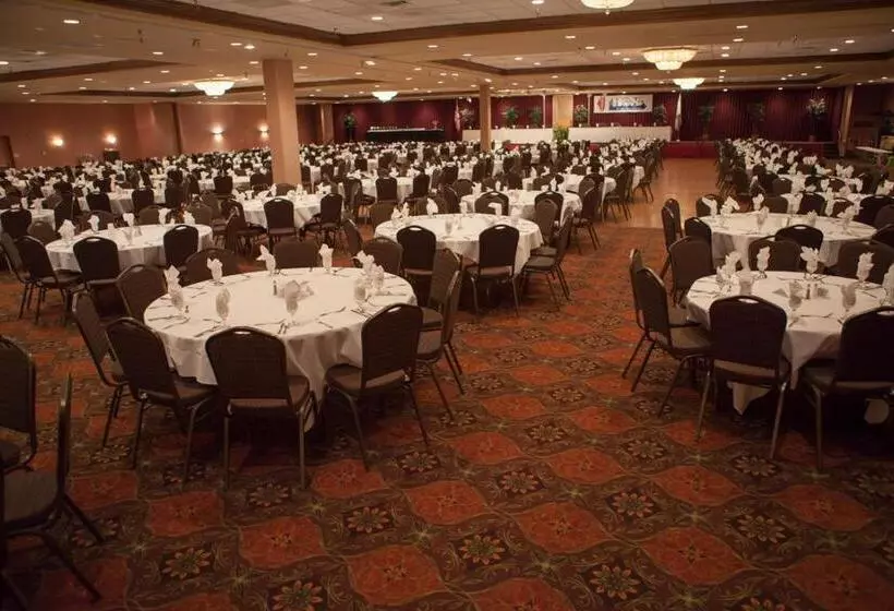 호텔 Decatur Conference Center And