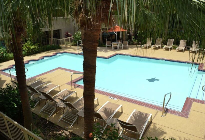 ホテル Doubletree By Hilton Houston Hobby Airport